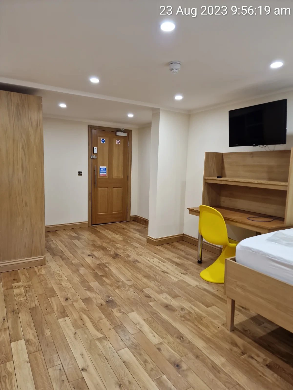 Study space at 6-12 Gregory Boulevard