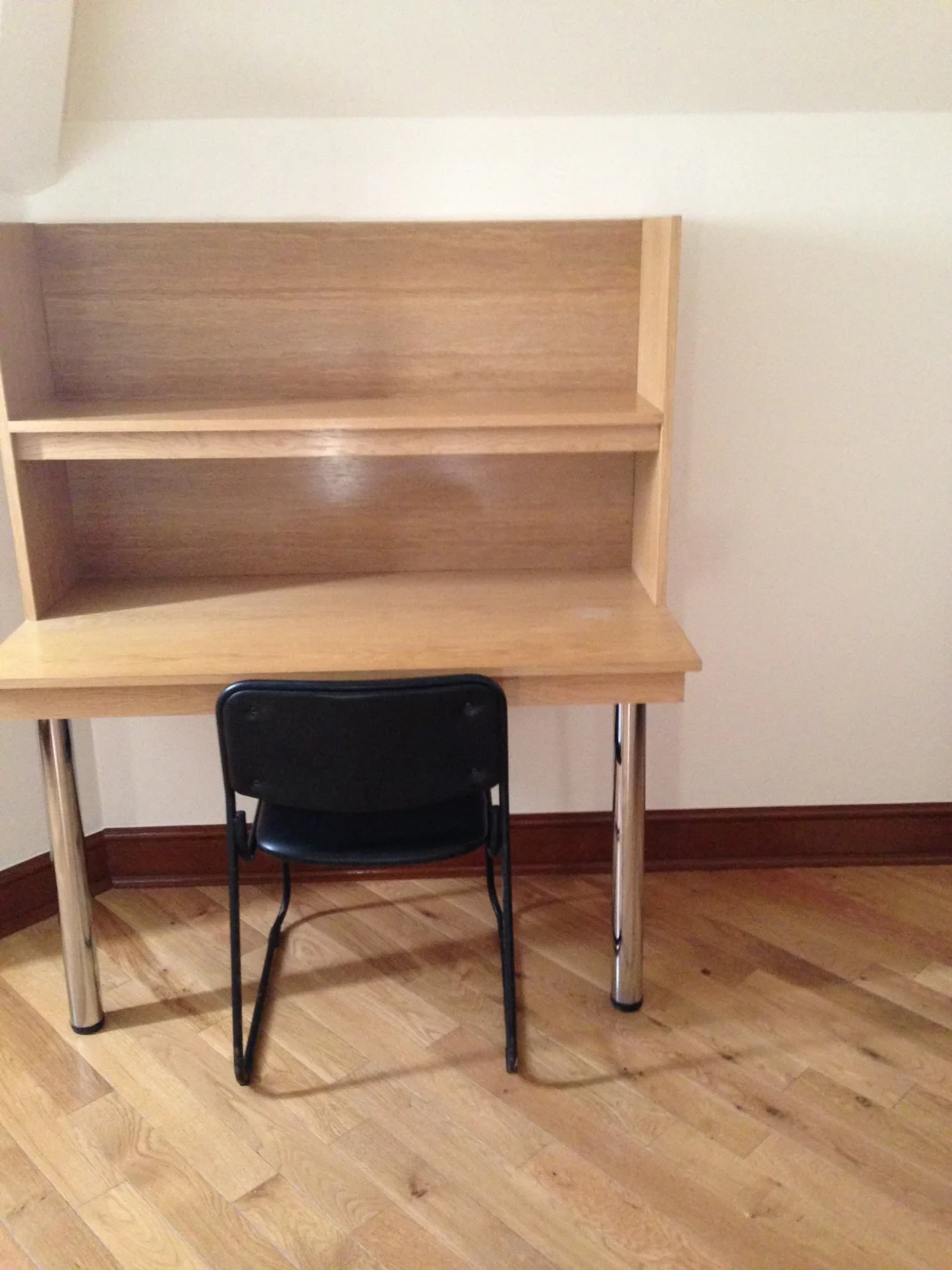 Study space at 2 Carlton Road