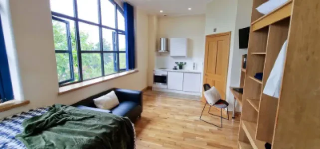 Super Deluxe Studio